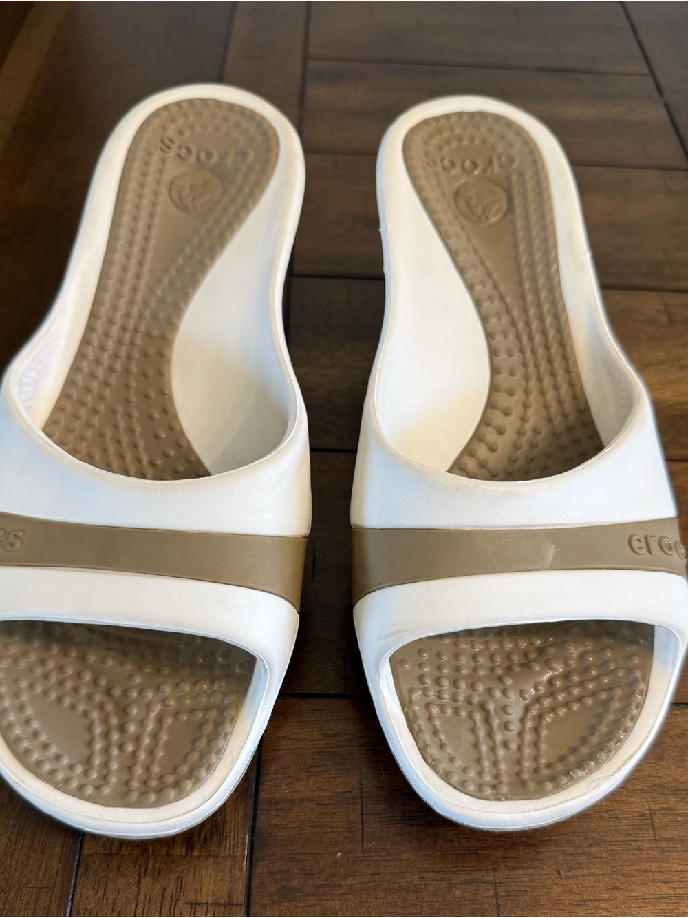 CROCS Women's White and Tan Slide Heels